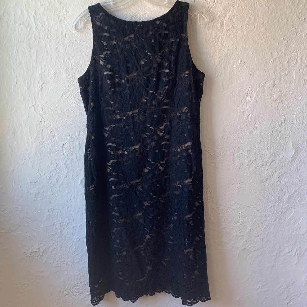Black Lace Sleeveless Midi Dress